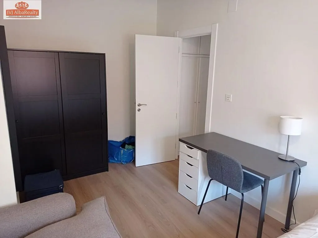 Chambres - Fully Renovated Flat with Garage in Albacete