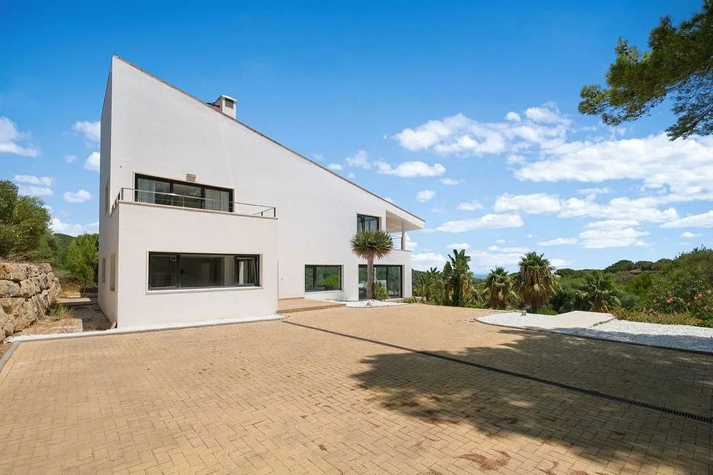 Exterior - Chalet with Pool and Terrace in Sotogrande