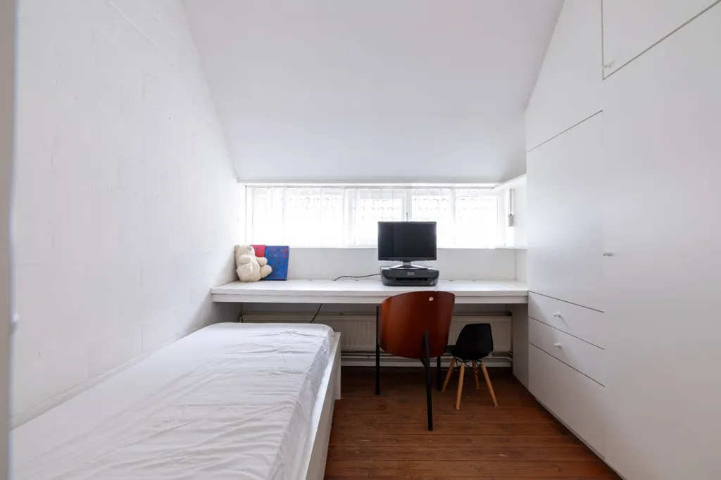 Kabinet - Commercial Property with Apartment in Turnhout Centre