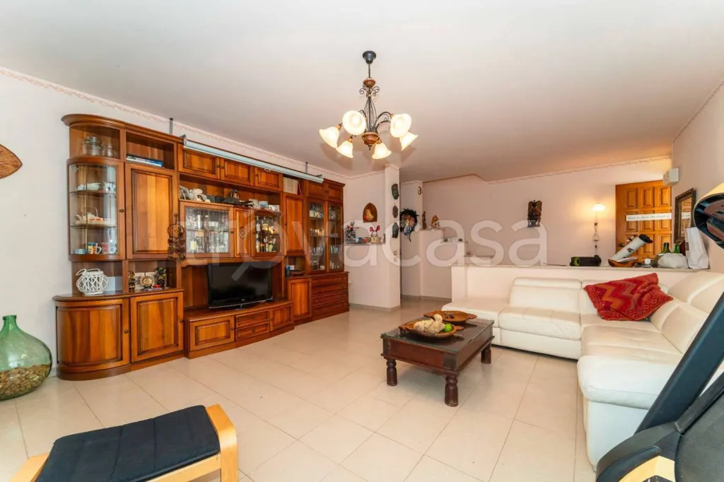 Living Room - Elegant Villa with Private Garden in Chieri