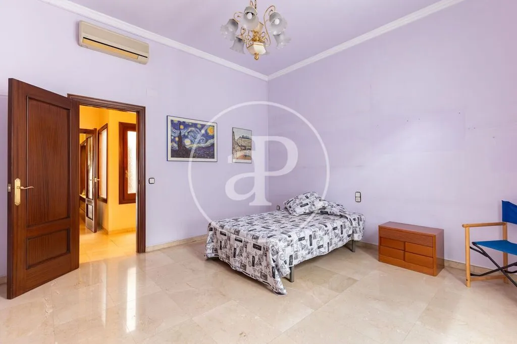 Chambres - Luxury Villa with Pool in Sabadell