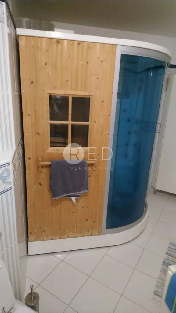 Vannitoad - Spacious Flat with Loggias in Osijek Centre