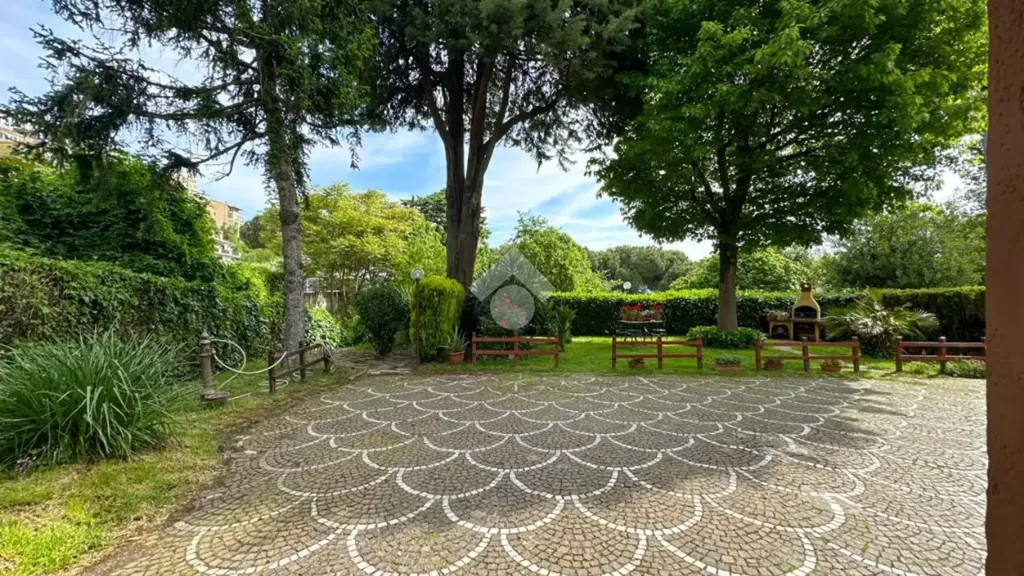 Terrasse - 4-Room Apartment with Balcony in Monte Compatri