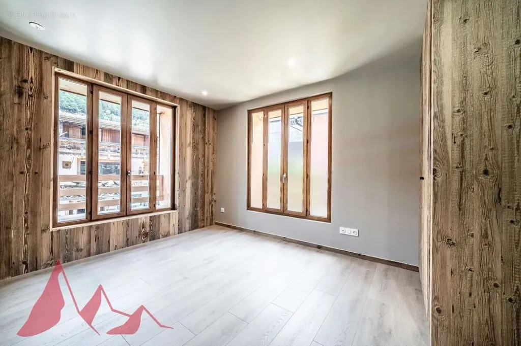 Pièces - Appartement Rénové avec Balcon au Centre de Morzine