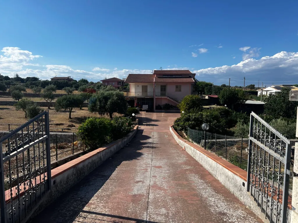 Esterno - Independent Villa with Large Garden in Modica