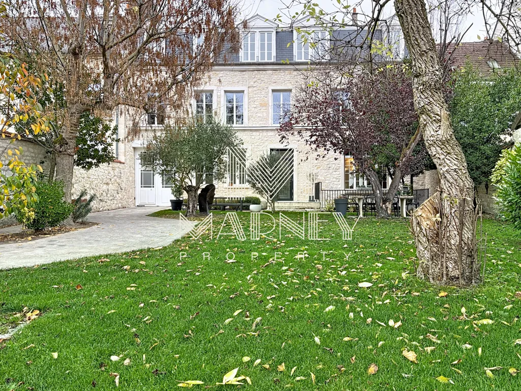 Maison 15 pièces à Compiègne