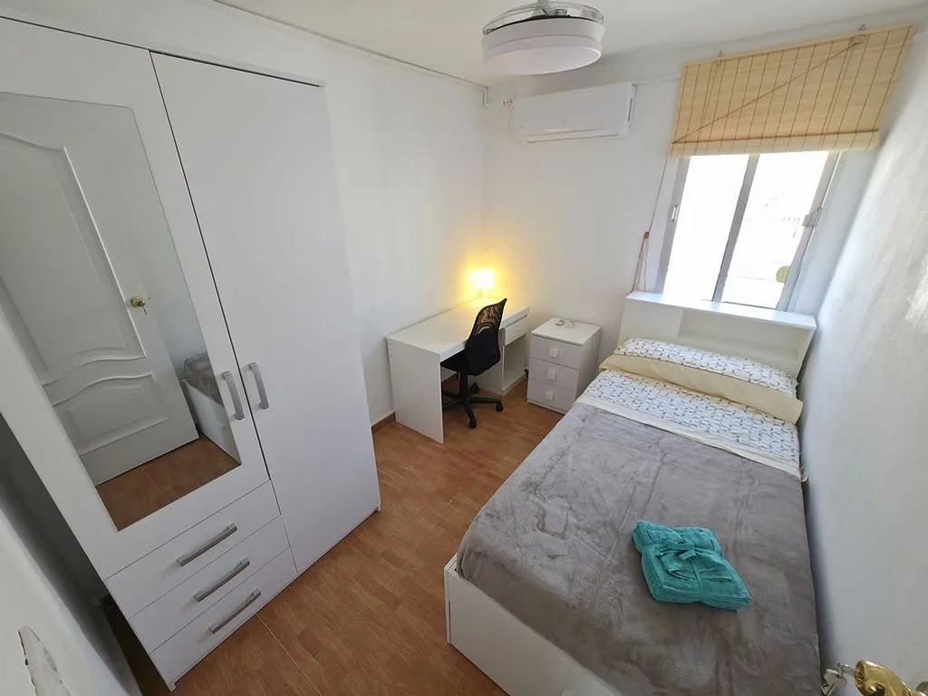 Magamistoad - Furnished Flat with Garden in Las Huertas