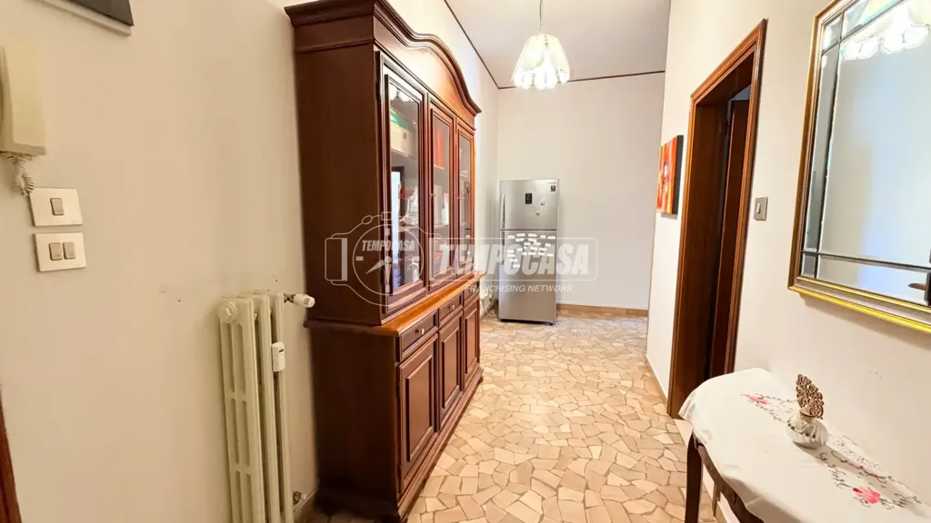 hallway_entrance