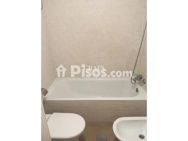 Bathrooms - Apartment with Garage in Campus, Albacete