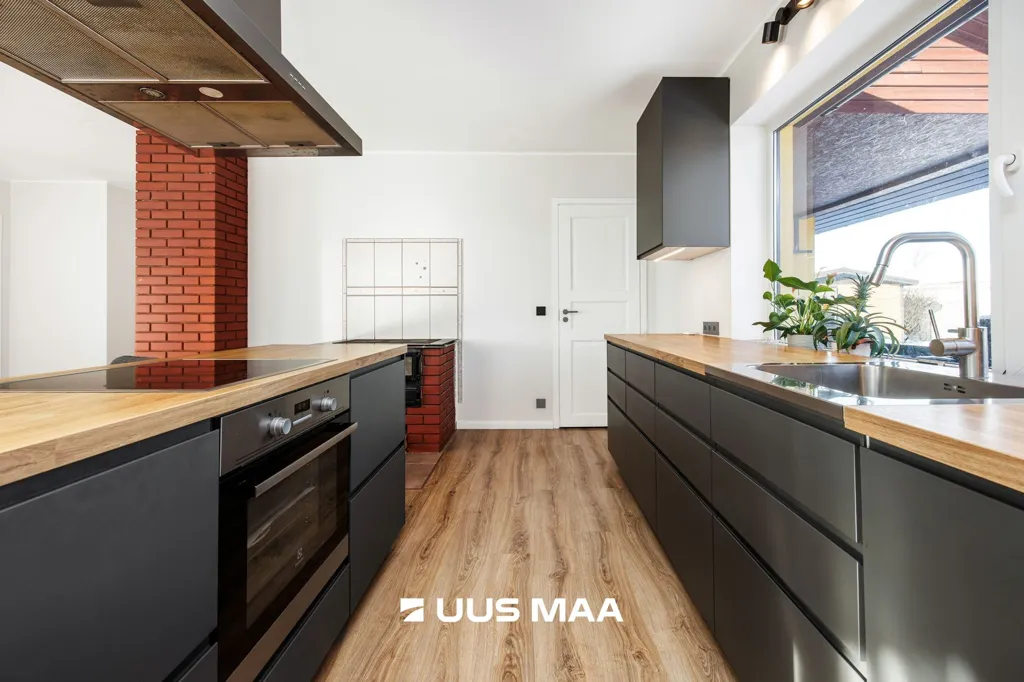 4-toaline maja asukohas Rae vald