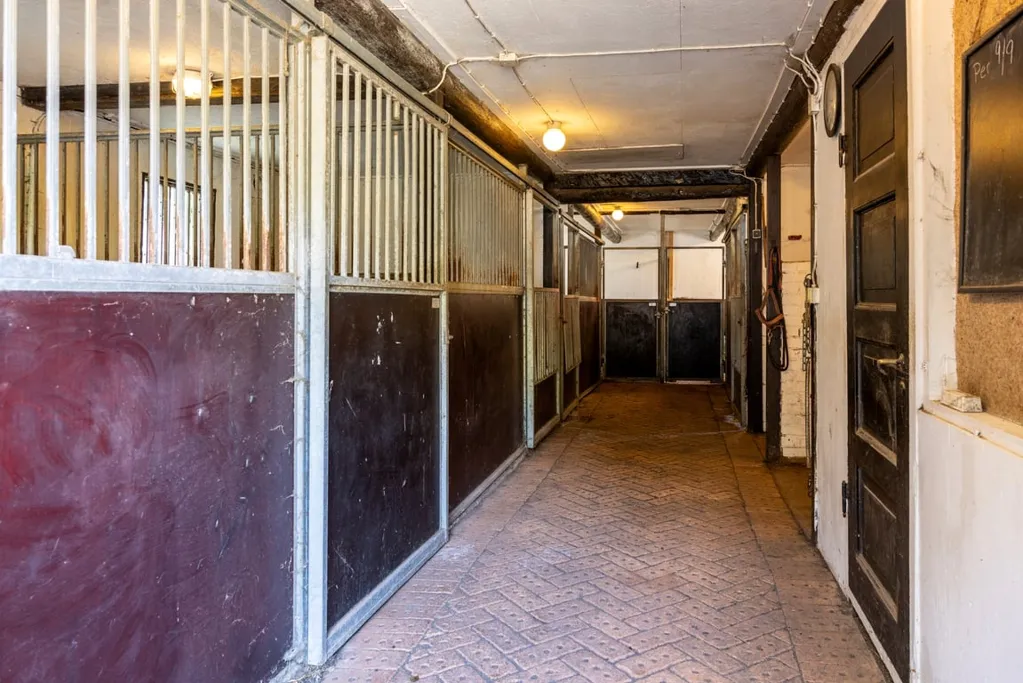 Entrée - Historic Captain's House with Stall in Kungsbacka