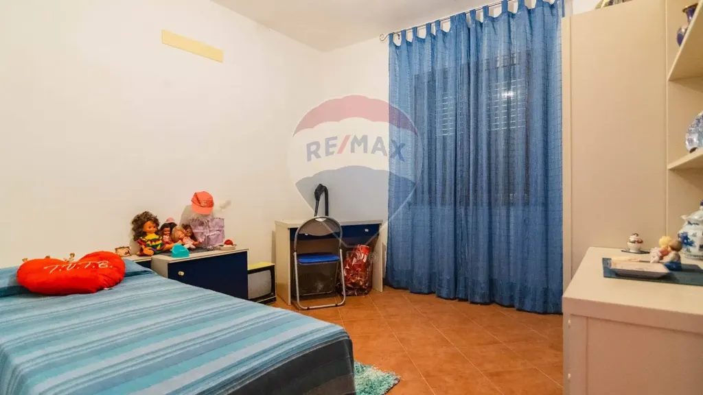 Chambres - Bifamiliar Villa with Garden in Caltanissetta