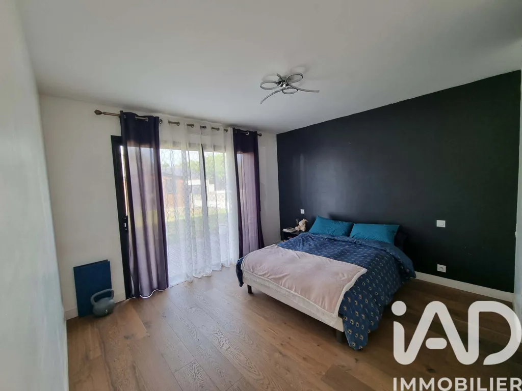 Bedrooms - Modern House with Terraces in Pontivy