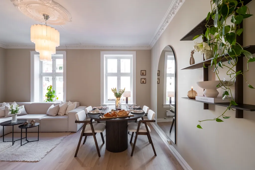 Salle à manger - Classical 3-Bed Flat with Balcony in St. Hanshaugen