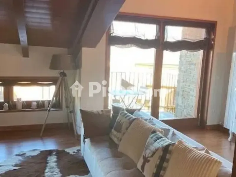 Elutuba - Penthouse with Mountain View in Alp