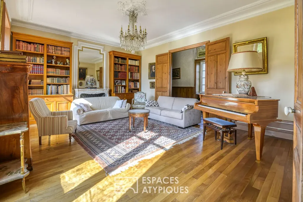 Living Room - Château with Vineyard Views near Nantes