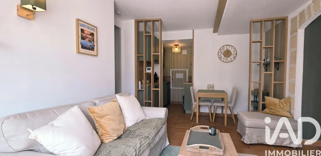 Elutuba - Renovated 2-Bed Apartment with Pool in Saint-Raphaël
