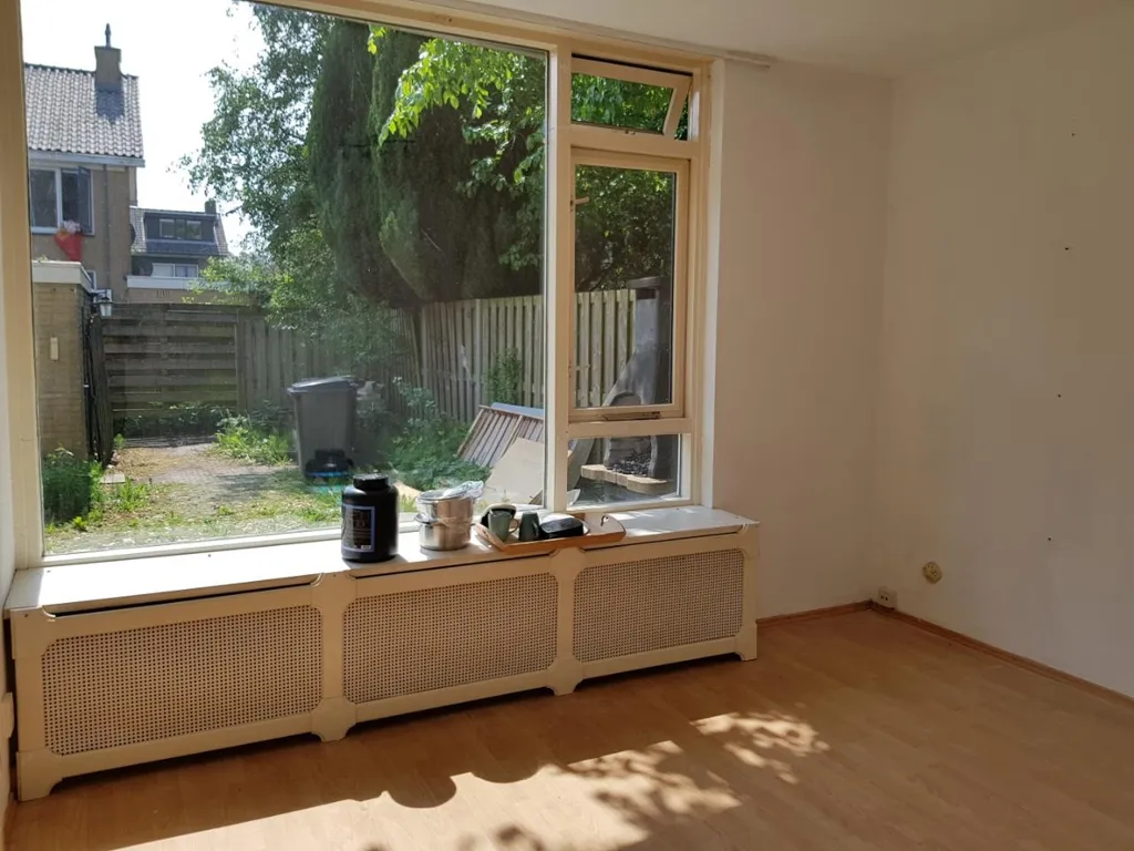 Toad - Spacious Room with Large Windows near Zernike