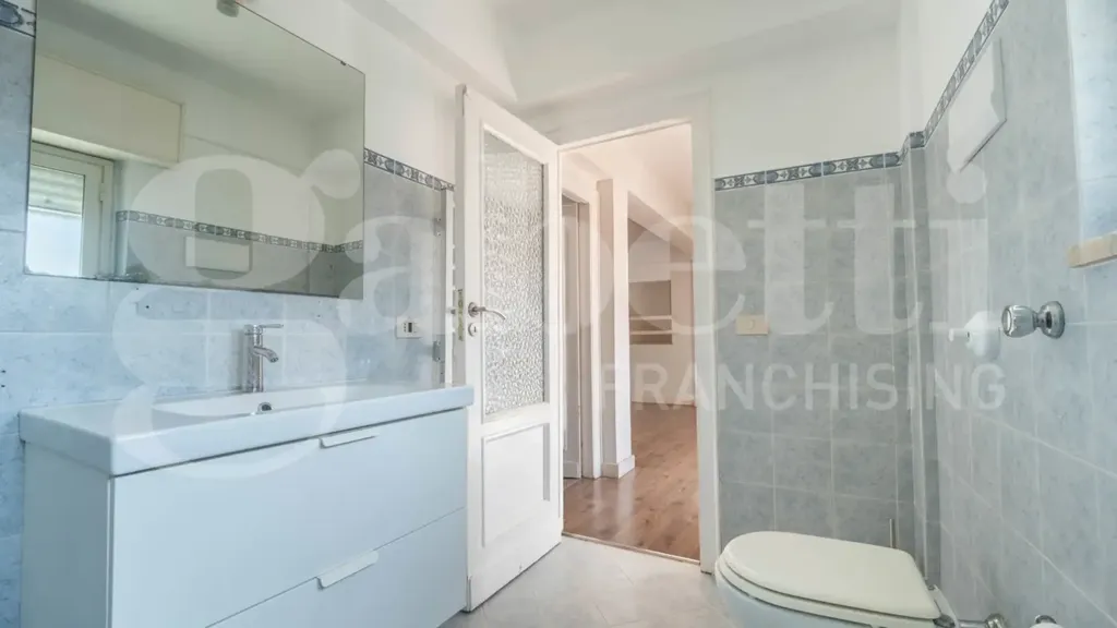 Salles de bain - Attico with 150m² Terrace in Palermo
