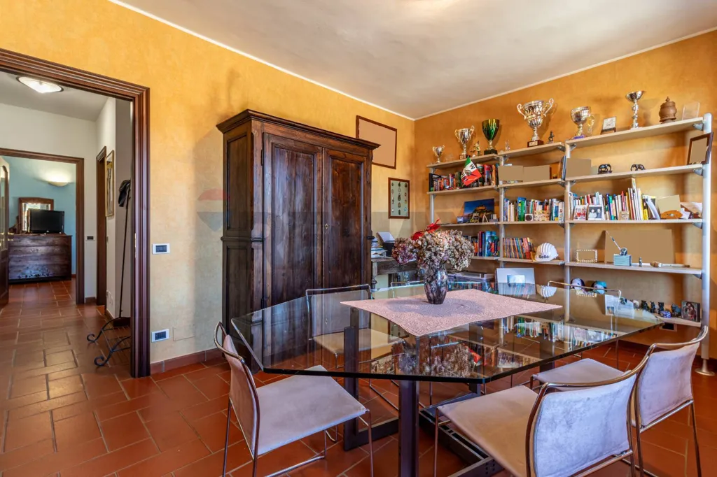 Salle à manger - Triplex Villa with Garden in Occhieppo Superiore