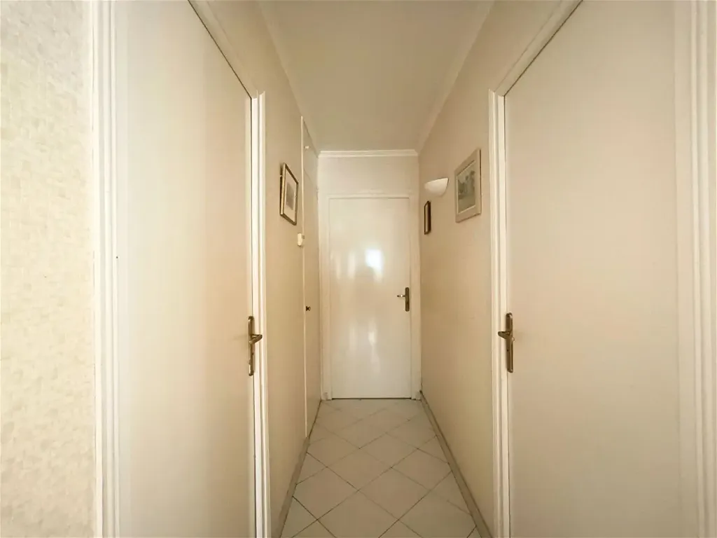 Entrée - Maison familiale avec bureau à Vouvray