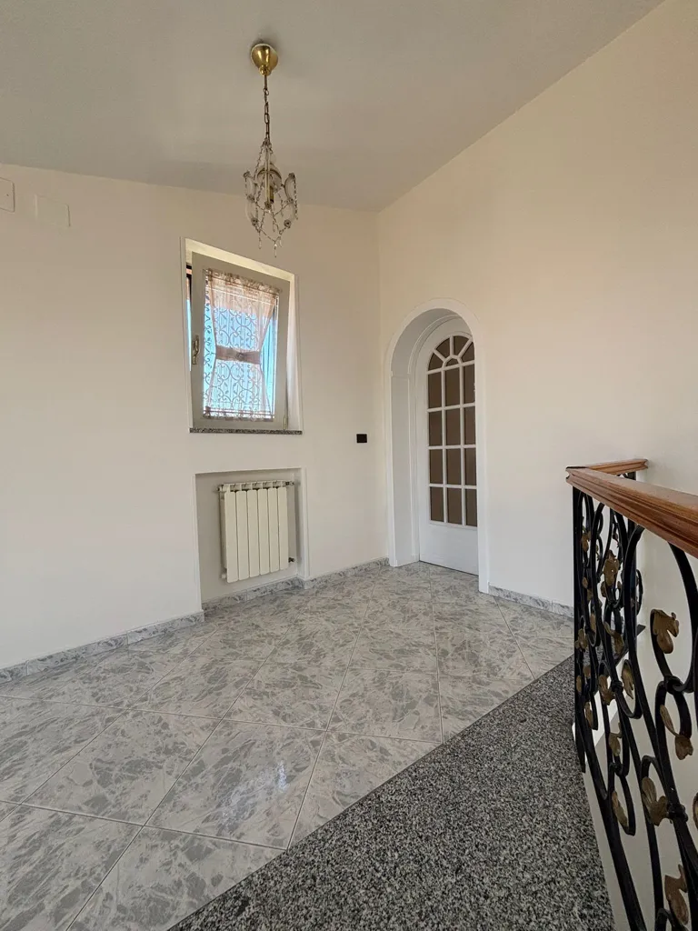 Séjour - Villa with Terrace in Melito di Napoli