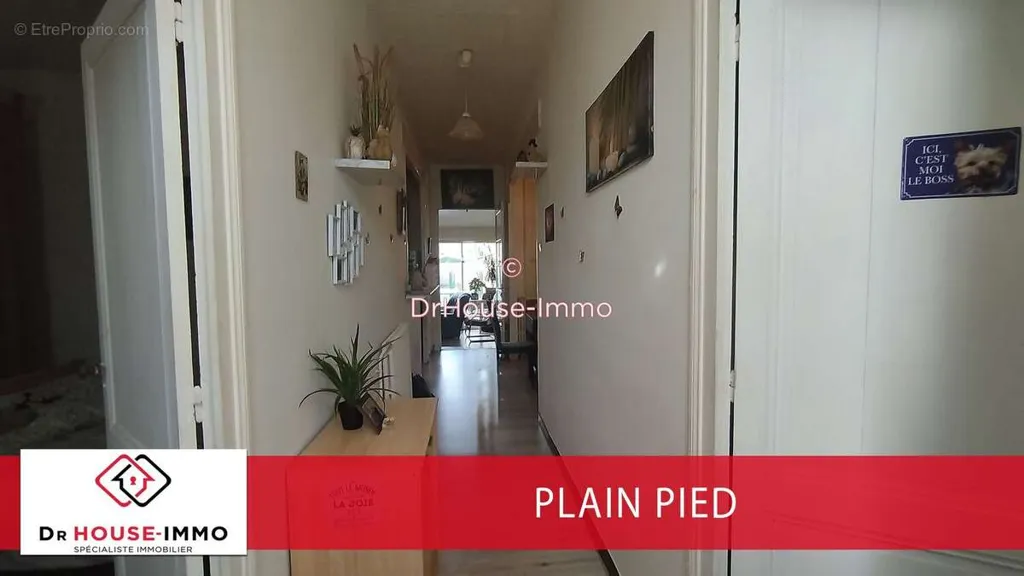 Esik - Single-Storey Townhouse with Garden in Centre