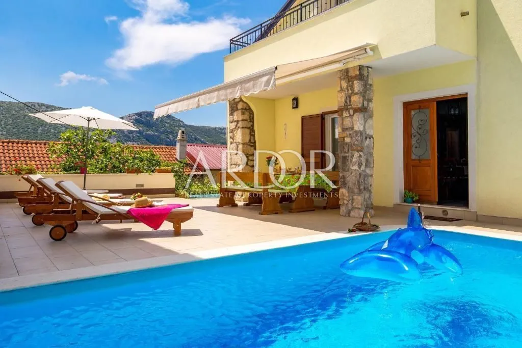 Bassein - Villa with Sea View in Tribalj