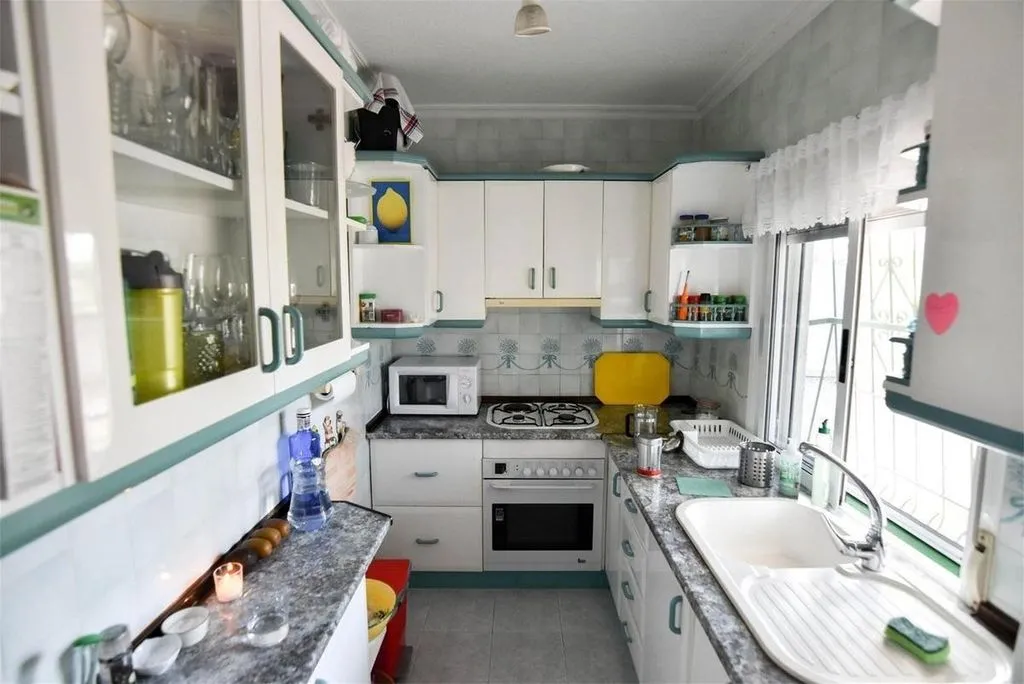 Köök - Detached Villa with Pool in Torrevieja