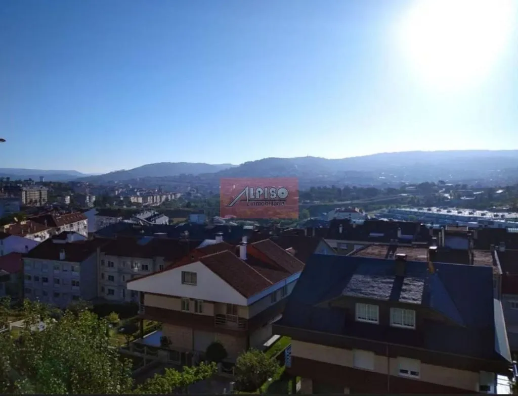 Balcone - Bright Apartment with Panoramic Views in Barbadás