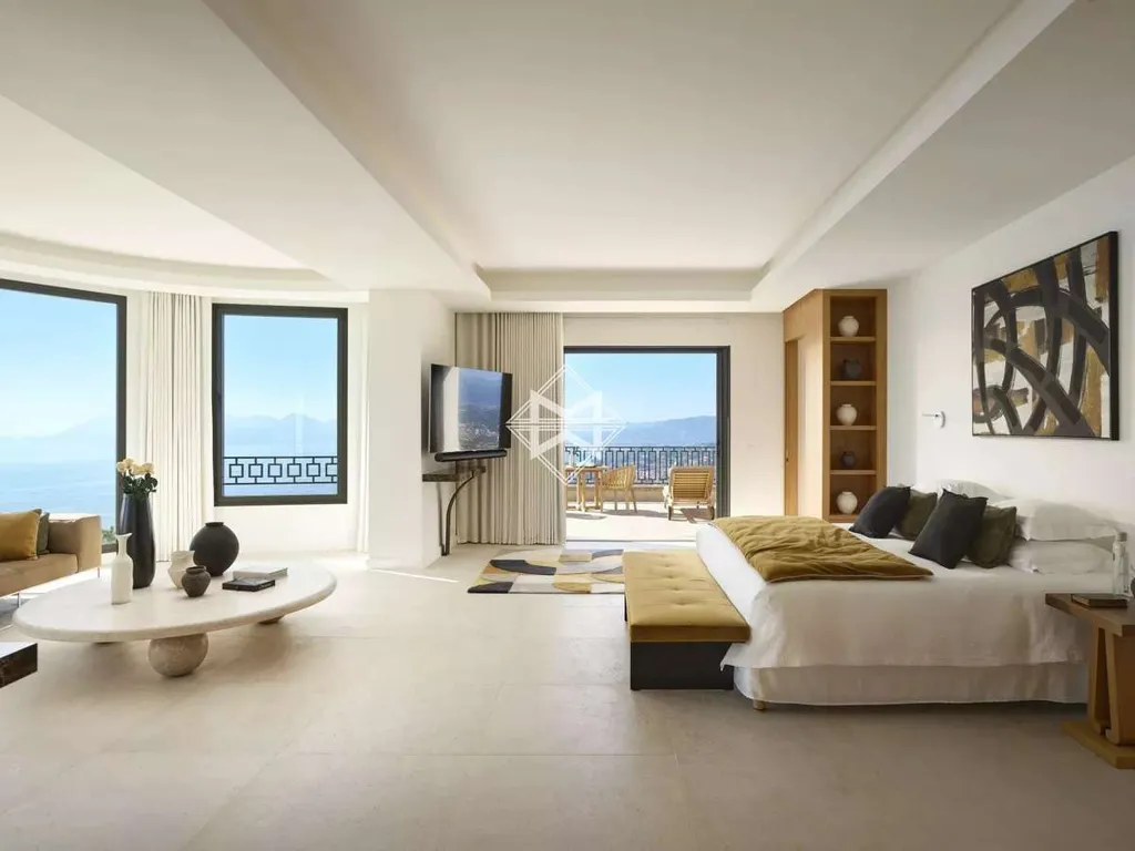 Bedrooms - Iconic Villa with Sea View on Cannes Riviera
