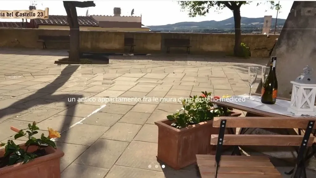Terrass - Tuscan-Style Apartment in Historic Centre, Rosignano Marittimo