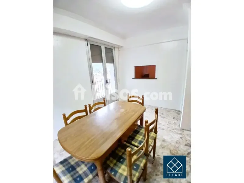 Söögituba - Ample 3-Bedroom Flat with Balcony in Eibar