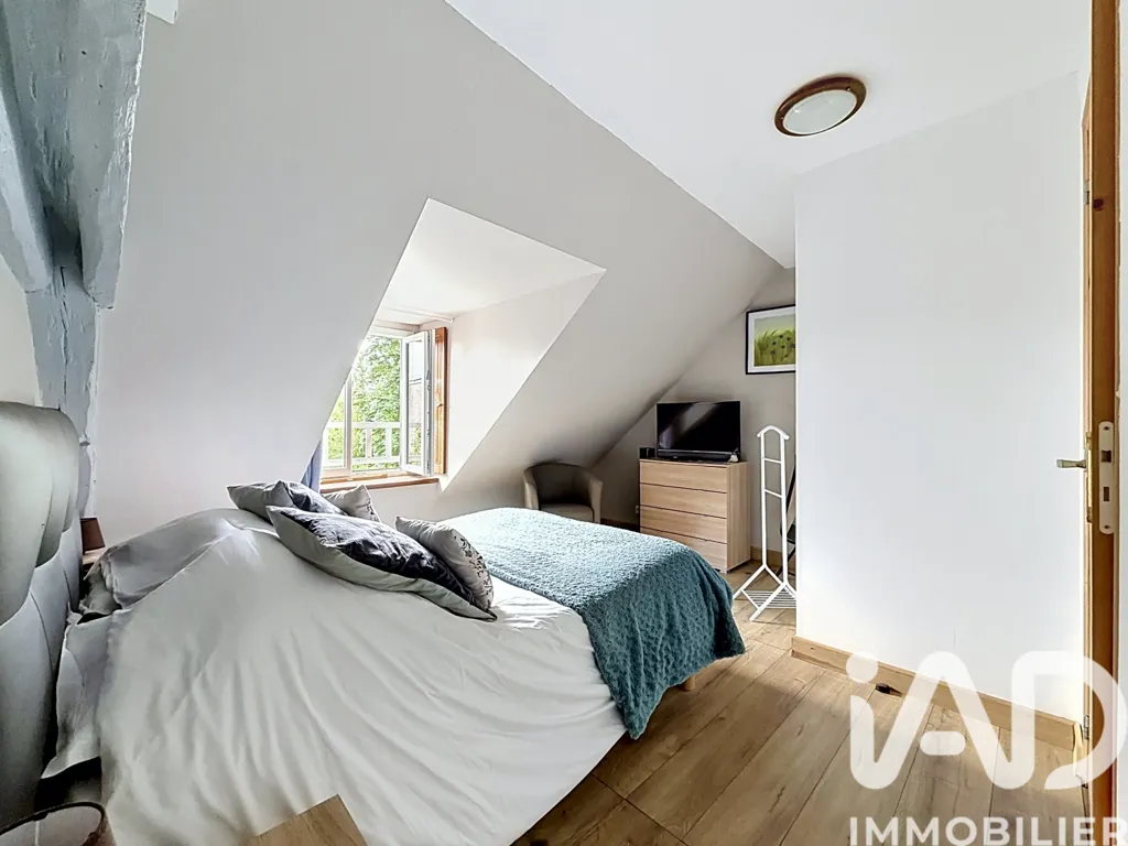 Chambres - Maison avec Dépendances et Terrain à Cheverny