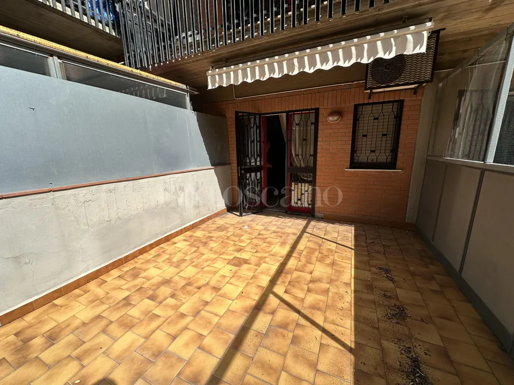 Terrass - Rental Apartment with Three Entrances in Catania