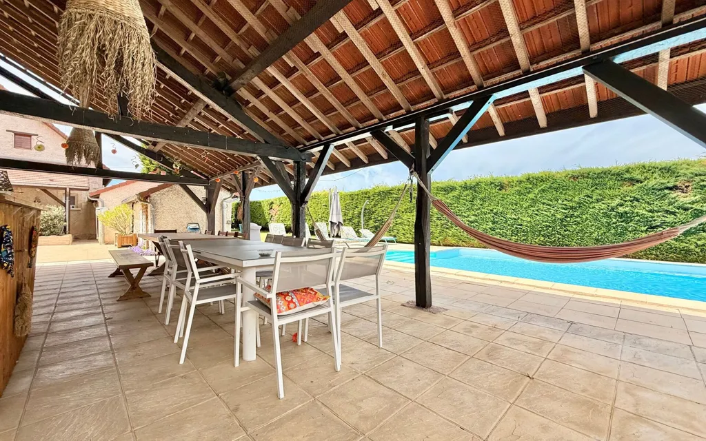 Terrass - Stone House with Pool and Barn in Countryside