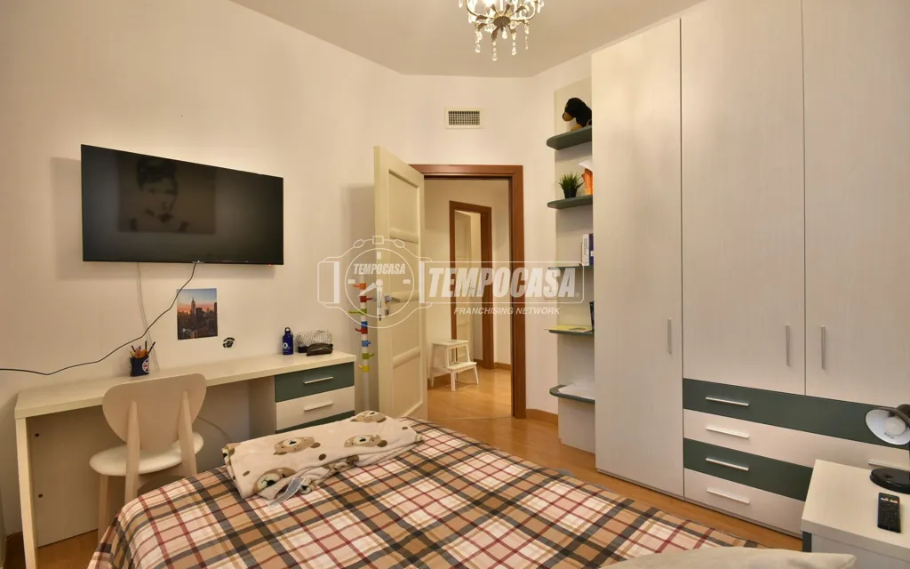 Chambres - Restored Apartment with Double Garage in Osimo
