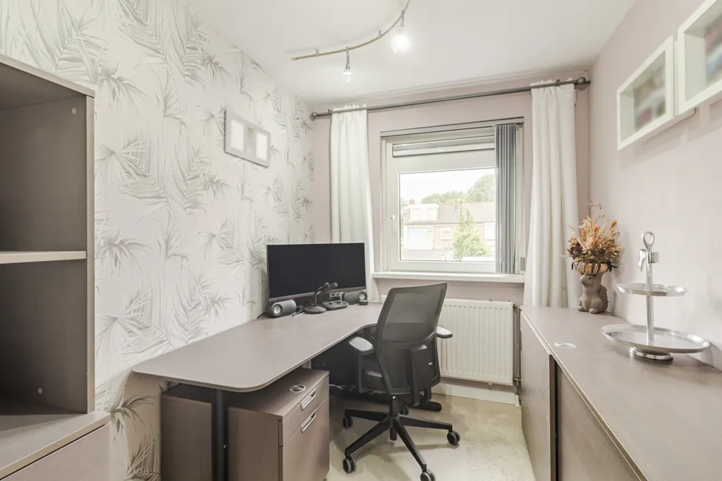 Studio - Two-Storey House with Solar Panels in Abbenes