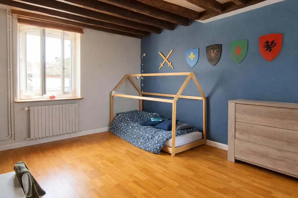 Chambres - Maison en Pierre Rénovée avec Terrasse à Goussainville