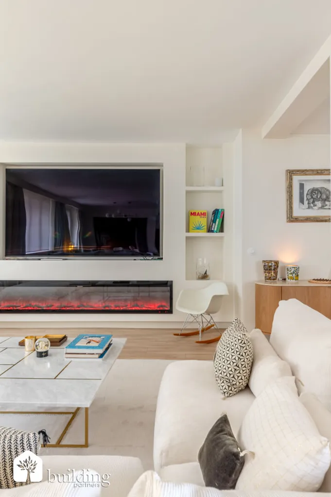Soggiorno - Renovated Parisian Apartment with Ethanol Fireplace