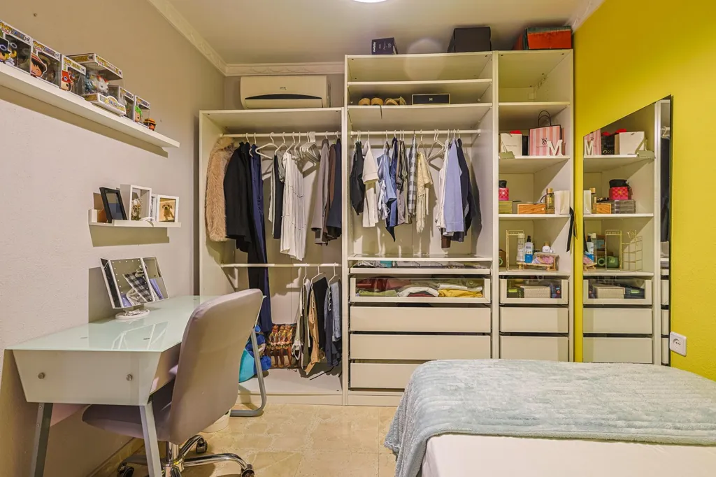 closet_dressing