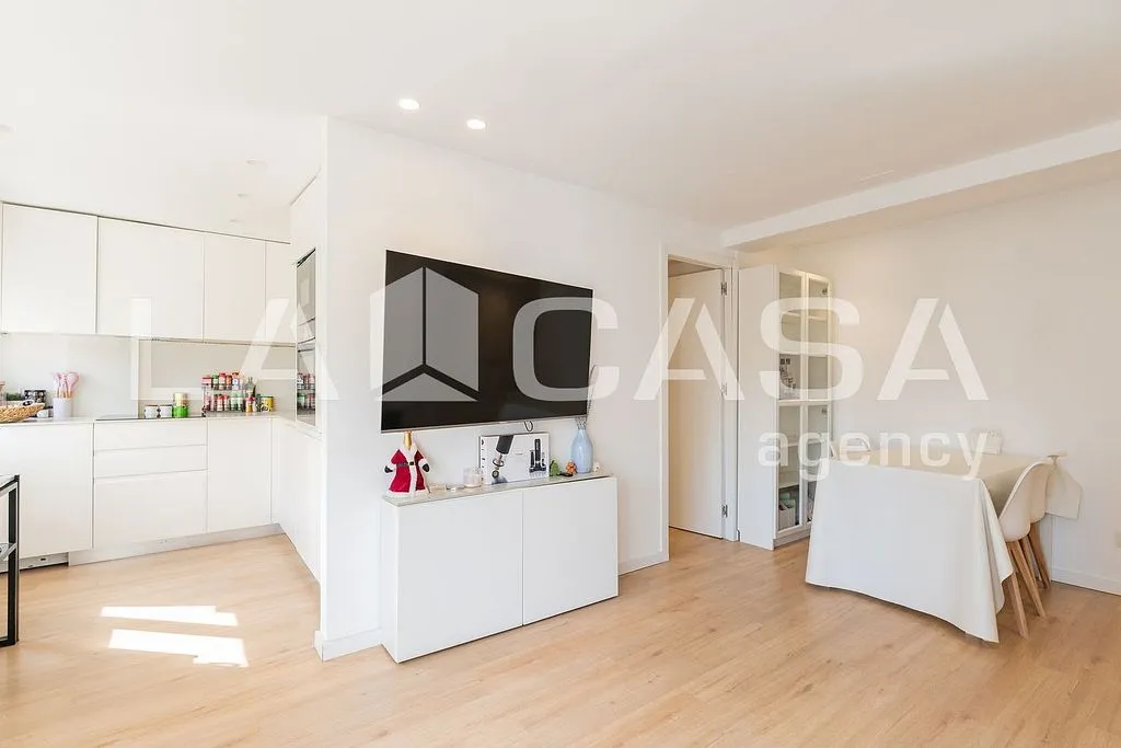 Séjour - Student-Friendly Flat with East View in La Vega Baixa