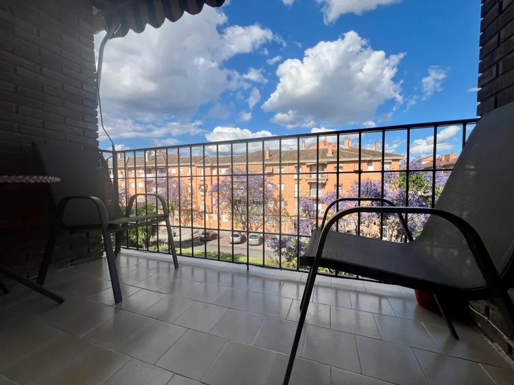 Balcone - Bright Apartment with Terrace in Parque Azahara