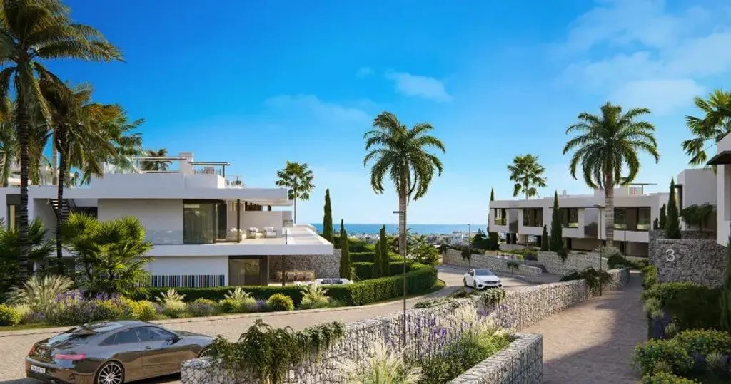 Exterior - Luxury Penthouse with Mountain View in Marbella