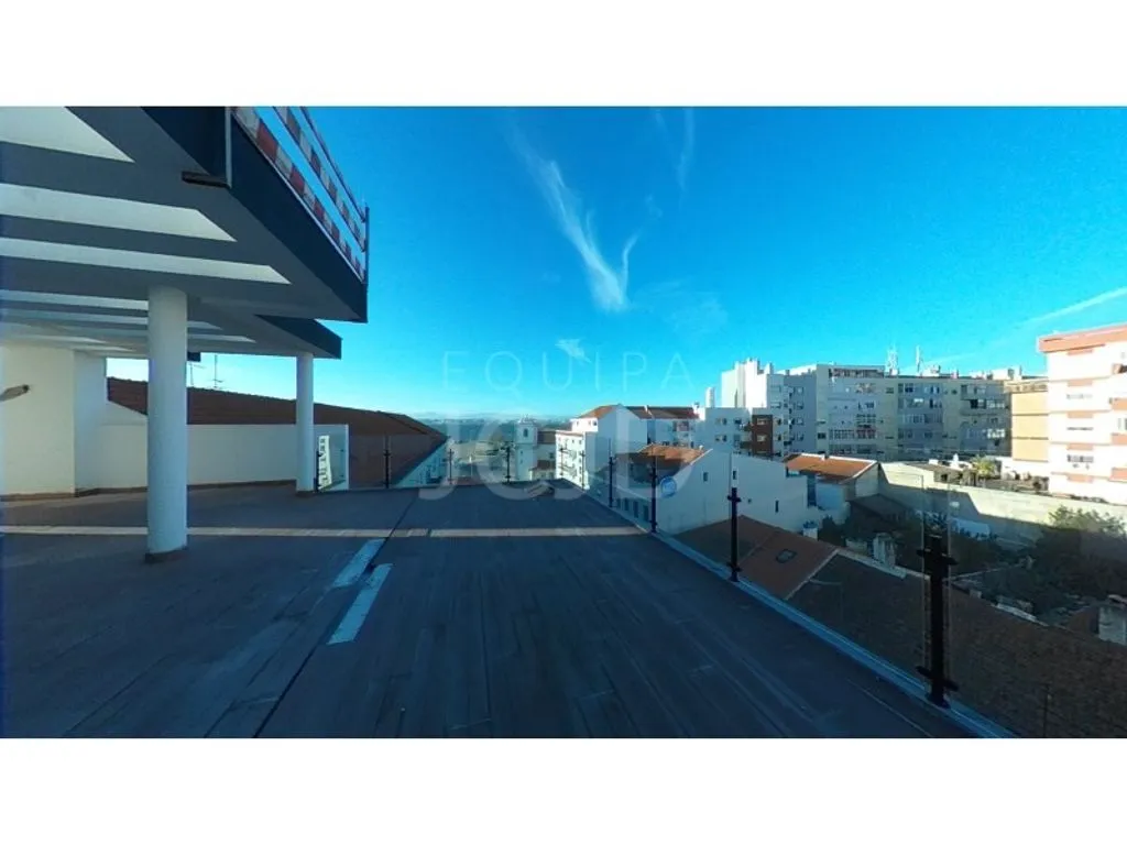 Terrass - Modern Apartment with River View in Barreiro