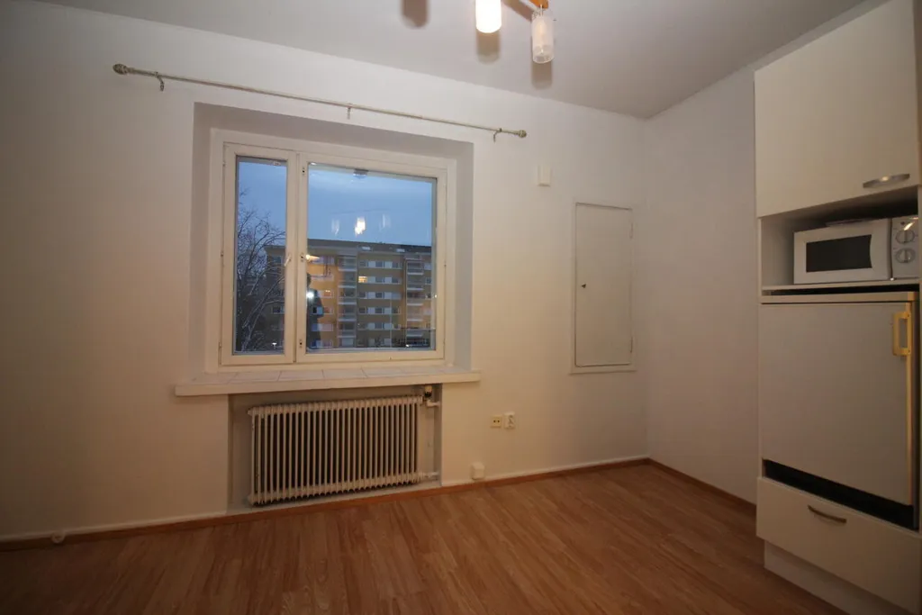 Cucina - Bright 4th Floor Flat with Garden in Pori Centre