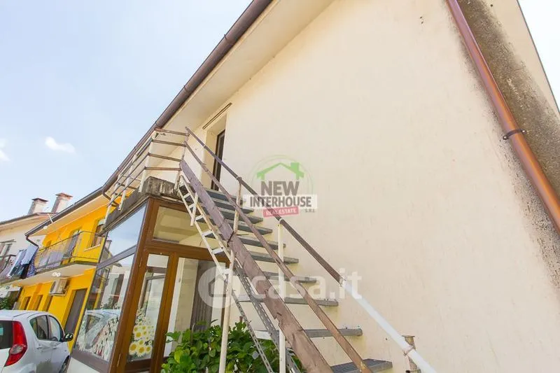 Pièces - Transformable Semi-Detached House in Tricesimo