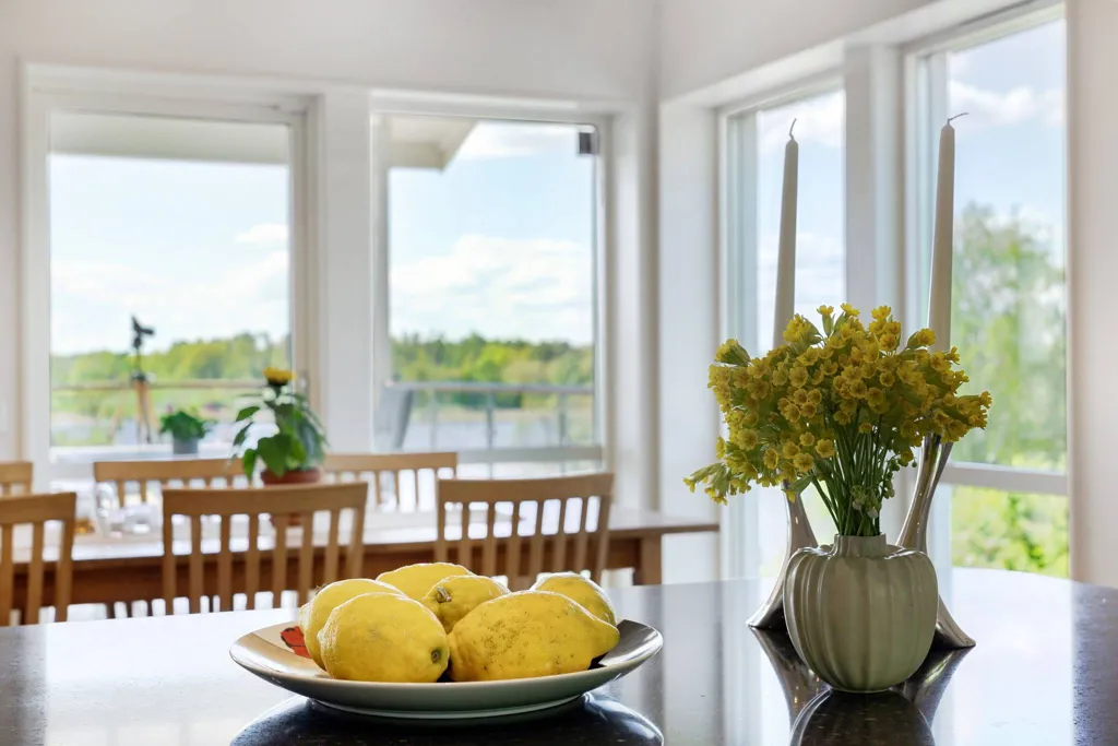 Söögituba - Suterräng Villa with Water View in Uppsala
