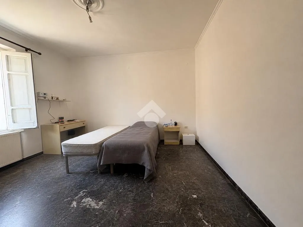 Magamistoad - Bright 3-Bedroom Apartment in Via Chimirri, Catanzaro