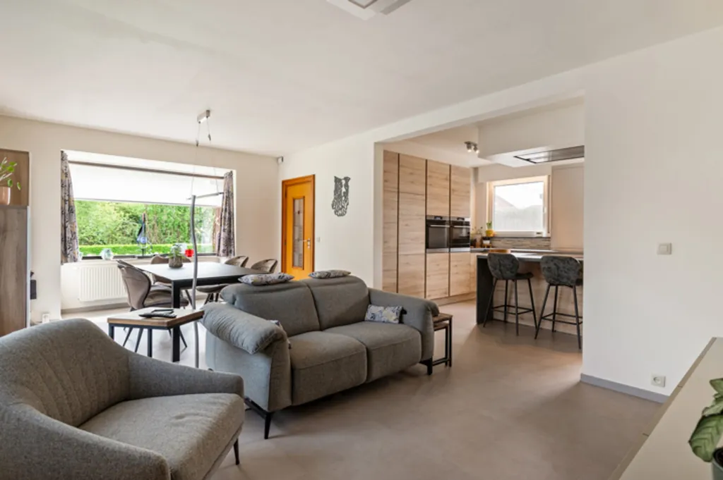 Séjour - Maison Rénovée avec Jardin à Eppegem